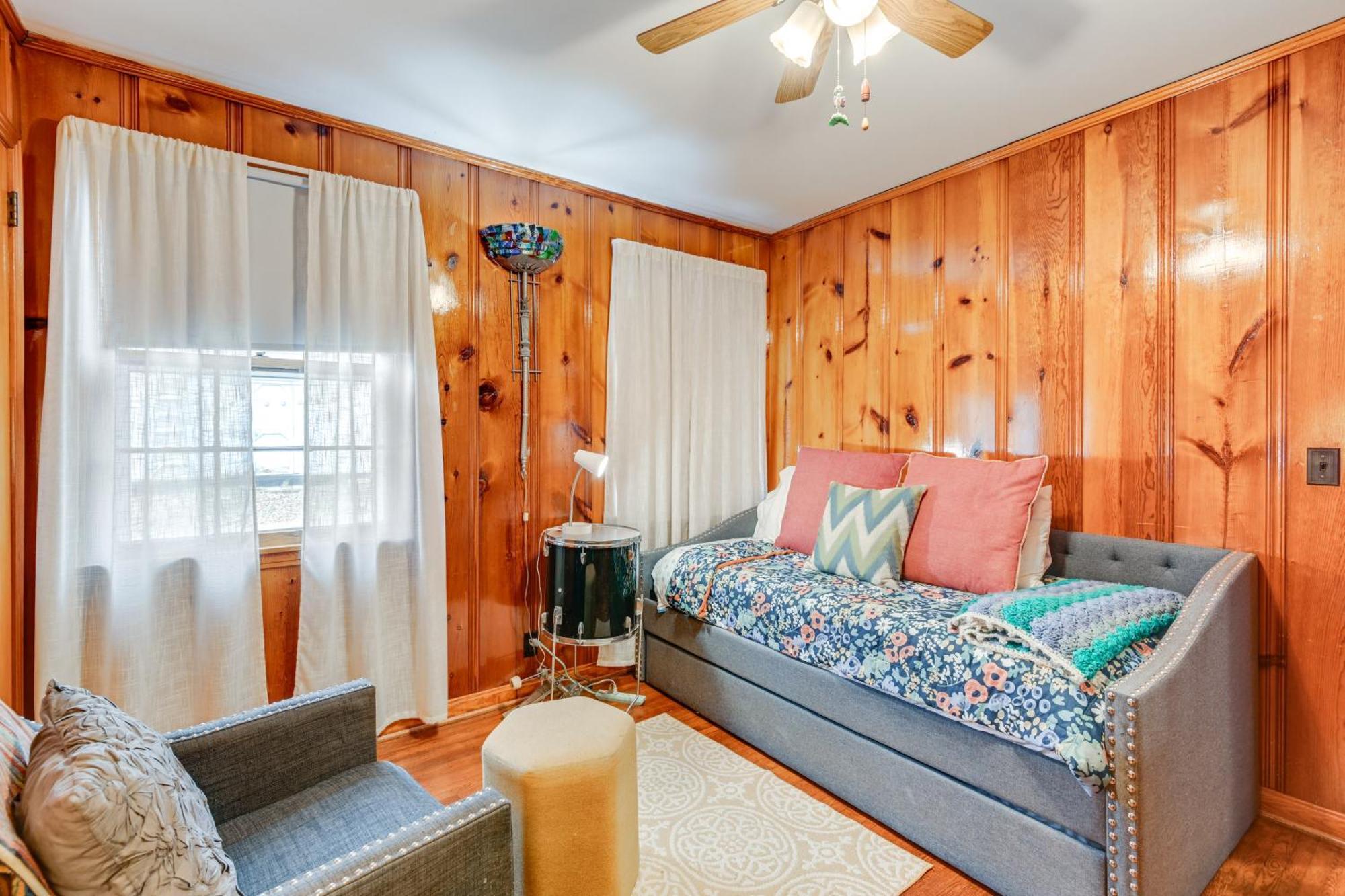 6 Mi To Downtown 70S-Themed Home In Nashville! Exterior photo